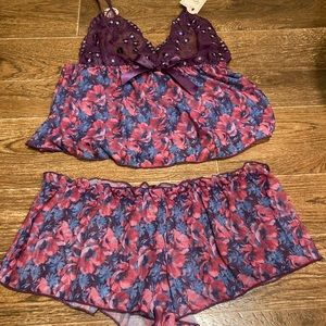 Spree lingerie sleep set purple floral medium